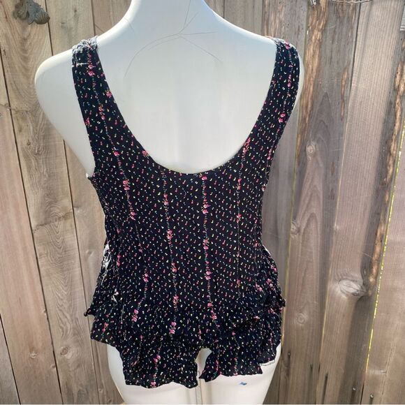 Cotton on floral cropped blouse size medium - Picture 4 of 7